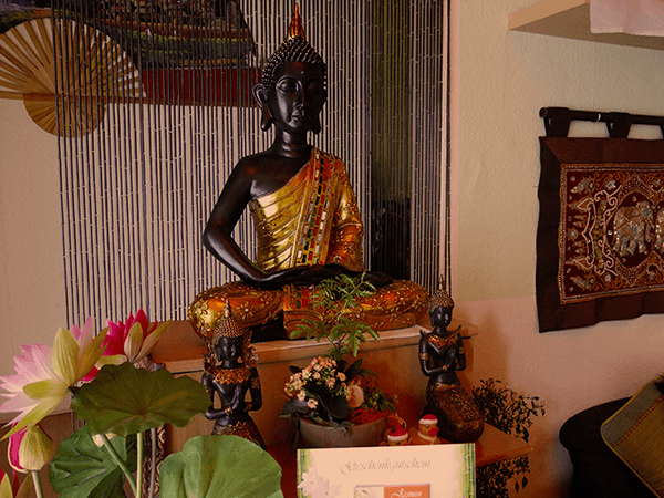 Buddha Statue im Empfangsraum